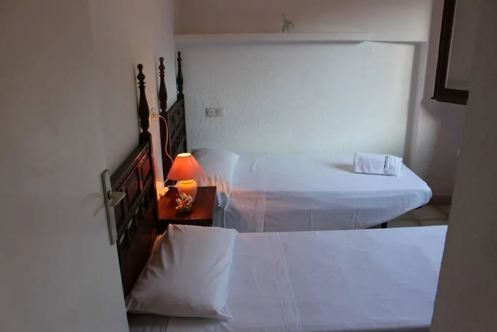 Daire Brisa, Apartamento De Tres Habitaciones B El Port De La Selva İspanya